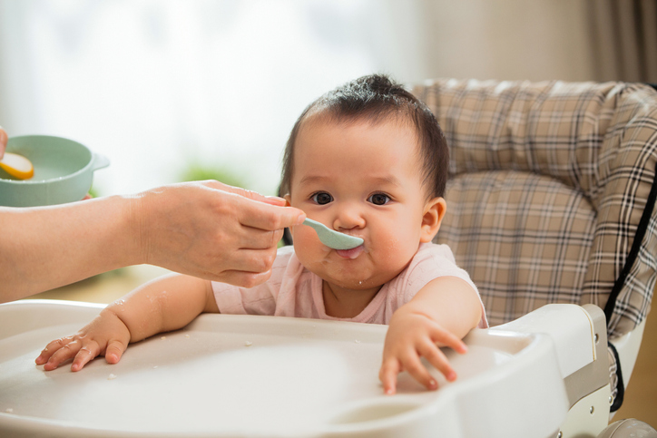 질감에 예민한 아기는 어떻게 먹여야 하나요?